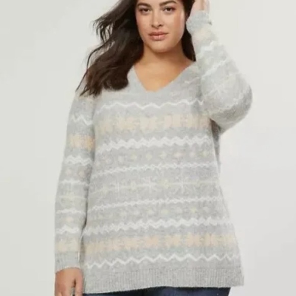Lane Bryant Sweaters - Lane Bryant Women Plus 18/20 2X Gray Fair Isle Snowflake Sparkle V-Neck Sweater